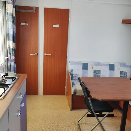 Mobil-home Confort - Dans Le Camping De Mussonville Kemping