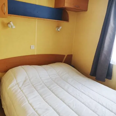 Kemping Mobil-home Confort - Dans Le Camping De Mussonville